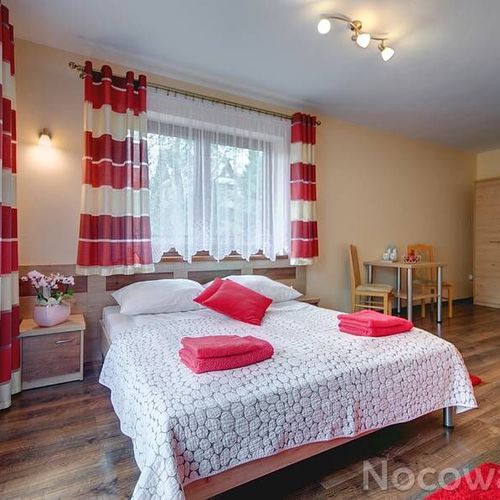 Pokój 2-osobowy z łazienką z widokiem na góry