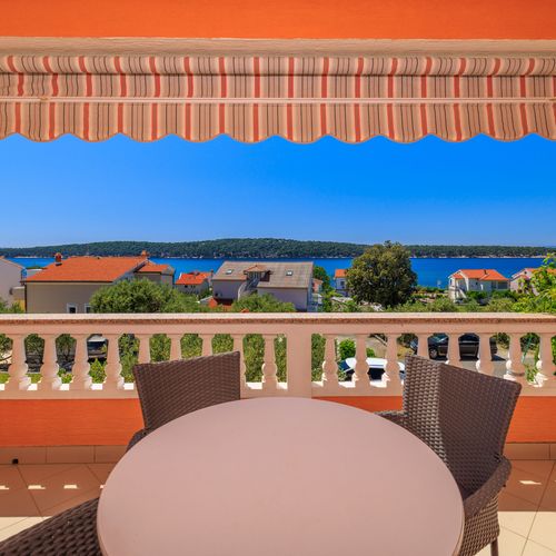 Apartament 4-osobowy z 2 pomieszczeniami sypialnianymi