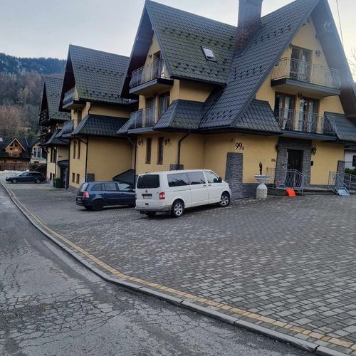Pokój 3-osobowy na piętrze ze wspólnym aneksem kuchennym
