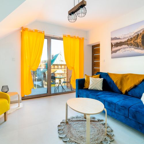 Apartament 6-osobowy z balkonem z prysznicem z 3 pomieszczeniami sypialnianymi