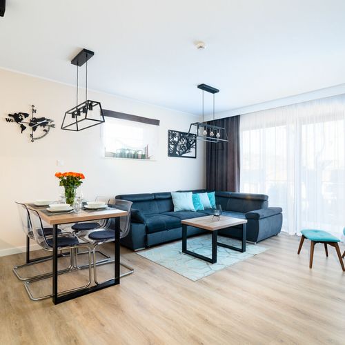 Apartament 5-osobowy z balkonem z widokiem na góry z 2 pomieszczeniami sypialnianymi