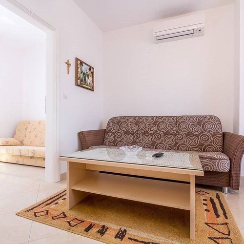 Apartament cu 3 camere pentru 4 pers. (se poate solicita pat suplimentar)