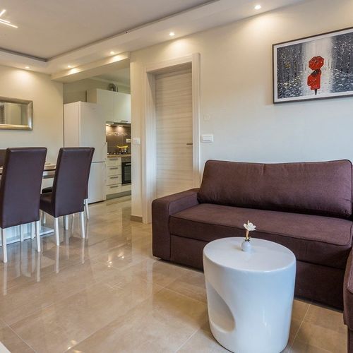 Casă de vacanță pentru 10 pers. (se inchirieaza doar integral)