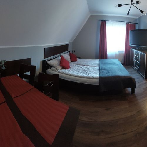 Apartament cu baie cu vedere spre munte cu 2 camere pentru 4 pers.