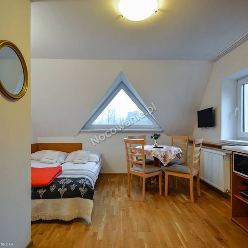 Apartament 4-osobowy na piętrze z widokiem na rzekę z 2 pomieszczeniami sypialnianymi