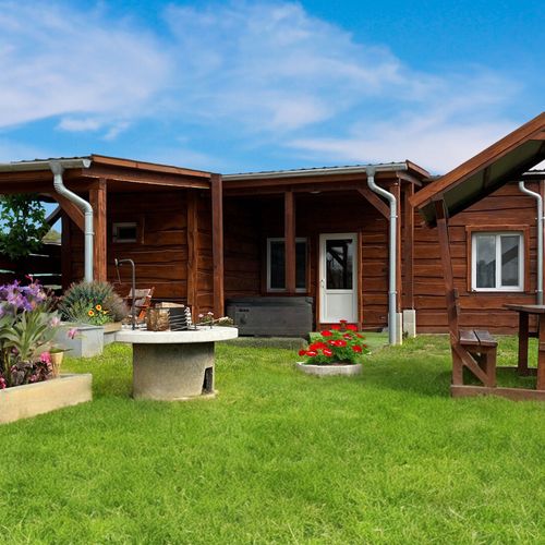 Apartament întreaga unitate cu vedere spre pădure pentru 3 pers. (se inchirieaza doar integral)