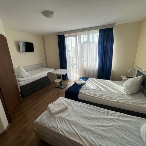 Camera tripla (se poate solicita pat suplimentar)