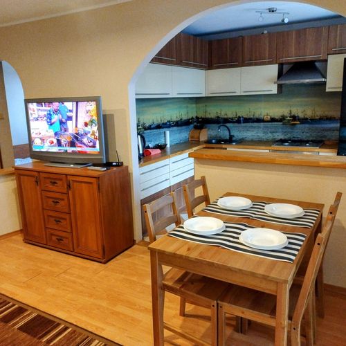 Apartament 2-osobowy z balkonem z 1 pomieszczeniem sypialnianym