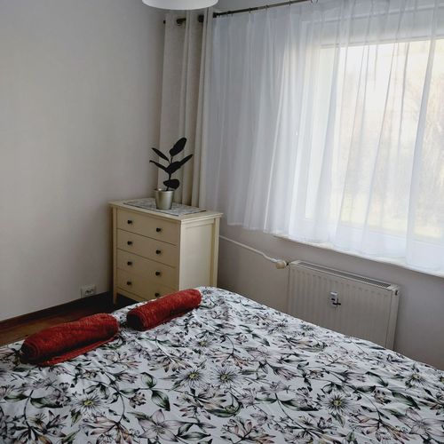 Apartament 5-osobowy na parterze z widokiem na ogród