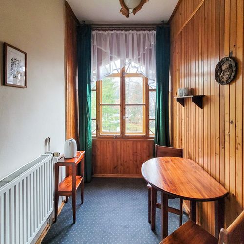 Pokój 2-osobowy ze wspólną łazienką