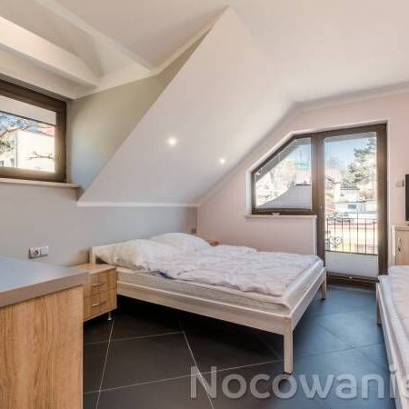 Apartament 3-osobowy z balkonem z prysznicem z 1 pomieszczeniem sypialnianym