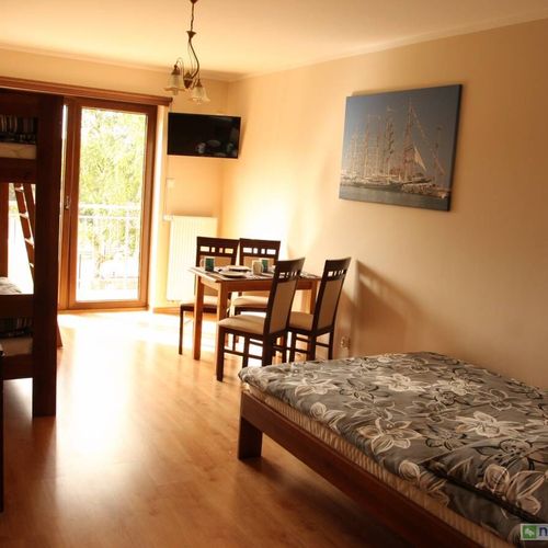 Pokój 4-osobowy z balkonem z łazienką