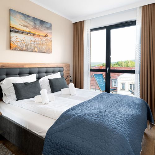 Apartament cu balcon cu duș cu 3 camere pentru 6 pers.