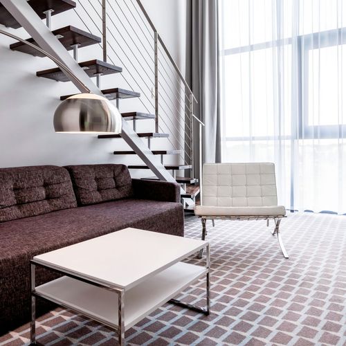 Apartament maisonetă cu vedere parțială spre mare cu 2 camere pentru 4 pers.
