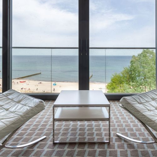 Apartament exclusive cu vedere spre mare cu 2 camere pentru 4 pers.