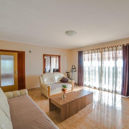 Apartament cu 4 camere pentru 7 pers.
