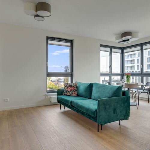 Apartament 4-osobowy z tarasem z widokiem na miasto