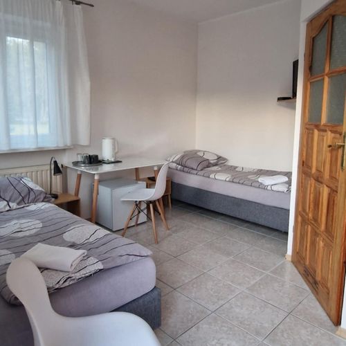 Pokój 2-osobowy z prysznicem z dostępem do ogrodu