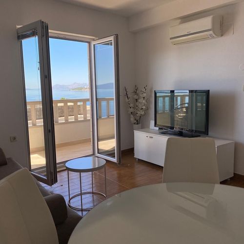 Apartament 4-osobowy z klimatyzacją z widokiem na morze z 2 pomieszczeniami sypialnianymi A-22864-b