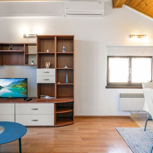 Apartament pentru 4 pers. (se inchirieaza doar integral)