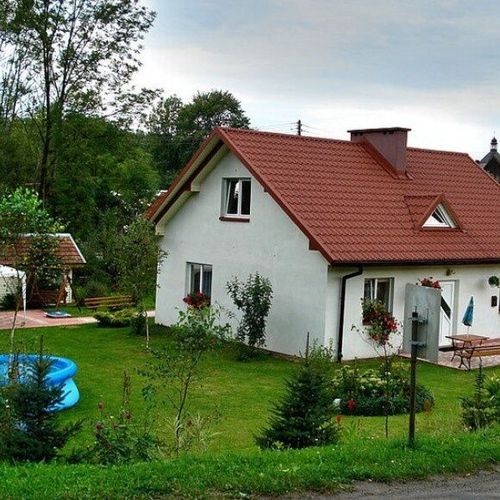 Camera cvadrupla la etaj cu vedere spre grădină