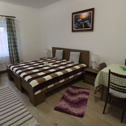 Apartament familial(ă) întreaga unitate cu 2 camere pentru 4 pers.