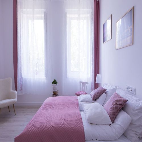 Apartament la parter cu baie cu 1 camera pentru 2 pers.