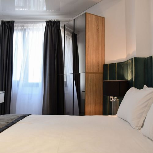 Apartament premium cu vedere spre mare cu 3 camere pentru 6 pers.