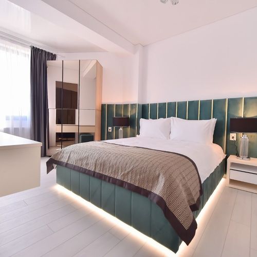 Apartament premium cu vedere spre mare cu 2 camere pentru 4 pers.