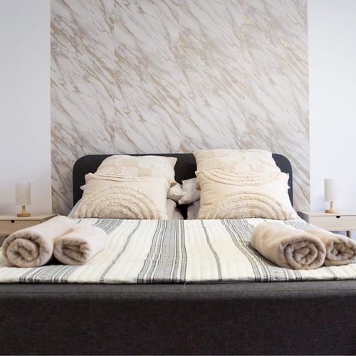 Apartament cu balcon cu bucătărie proprie pentru 4 pers. (se inchirieaza doar integral) (se poate solicita pat suplimentar)