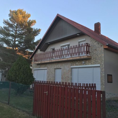 Apartament standard art cu 3 camere pentru 6 pers.