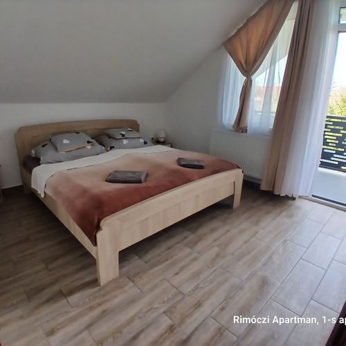 Apartament 4-osobowy na poddaszu z klimatyzacją z 2 pomieszczeniami sypialnianymi