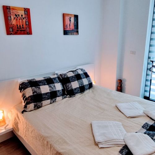 Apartament deluxe cu terasă cu 2 camere pentru 4 pers.