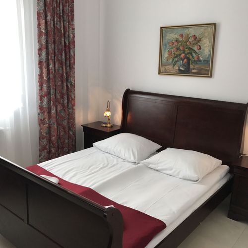 Apartament 4-osobowy na parterze z widokiem na las z 2 pomieszczeniami sypialnianymi