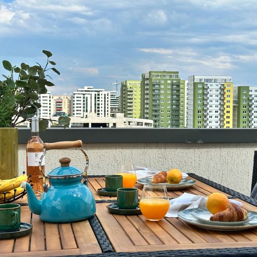 Apartament penthouse cu terasă cu 3 camere pentru 6 pers.
