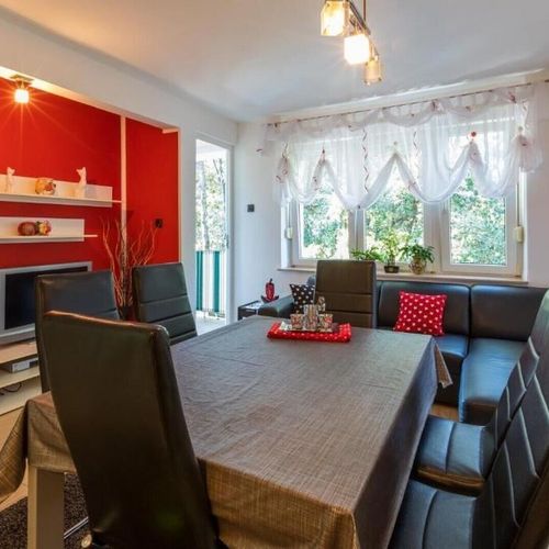 Apartament family la etaj cu 2 camere pentru 4 pers.