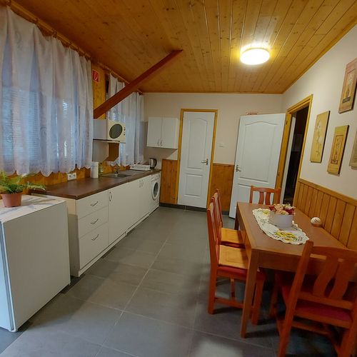Apartament 4-osobowy cały dom Studio (możliwa dostawka)