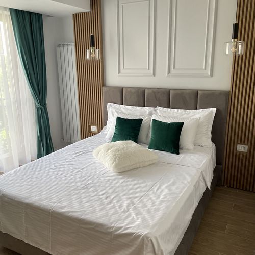 Apartament la etaj cu balcon cu 2 camere pentru 4 pers.