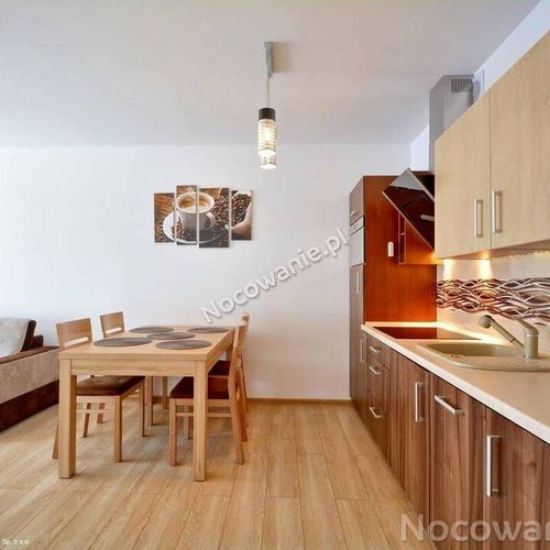 Apartament 4-osobowy z 2 pomieszczeniami sypialnianymi