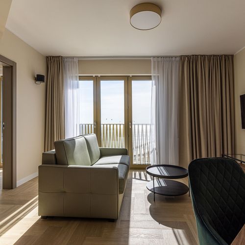 Apartament 3-osobowy Studio z balkonem z 2 pomieszczeniami sypialnianymi