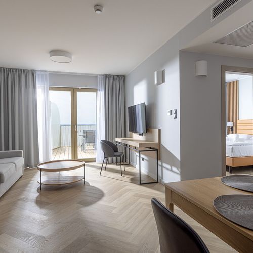 Apartament 4-osobowy z tarasem z 2 pomieszczeniami sypialnianymi