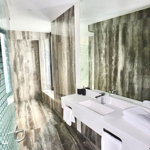 Apartament la etaj cu balcon cu 2 camere pentru 4 pers.