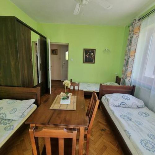 Apartament 8-osobowy z 2 pomieszczeniami sypialnianymi