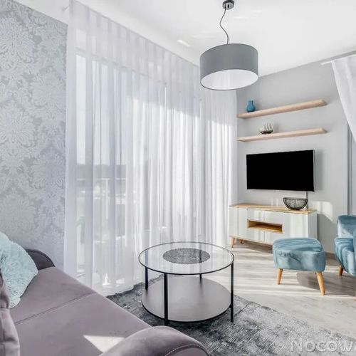 Apartament cu balcon cu chicinetă proprie cu 2 camere pentru 4 pers.