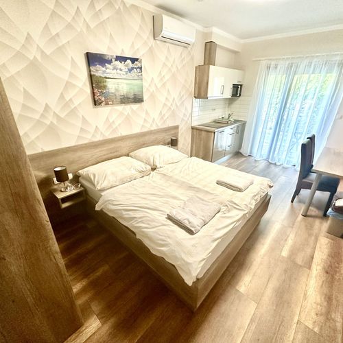 Apartament deluxe cu terasă cu 1 camera pentru 2 pers.