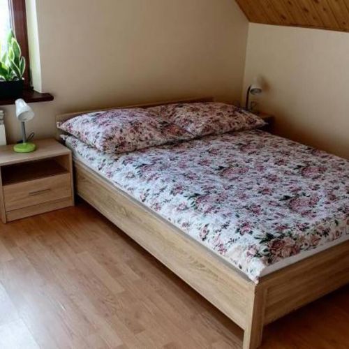 Apartament cu chicinetă proprie cu 2 camere pentru 5 pers.