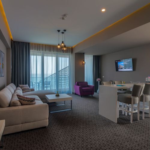 Apartament deluxe cu vedere spre mare cu 1 camera pentru 2 pers.