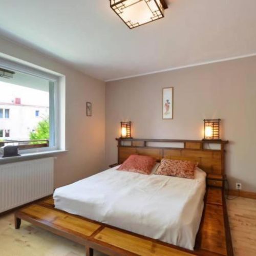 Apartament 4-osobowy z łazienką z tarasem z 2 pomieszczeniami sypialnianymi