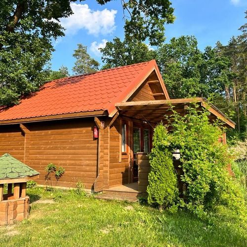 Casă de vară familial(ă) cu vedere spre pădure pentru 4 pers. (se inchirieaza doar integral)