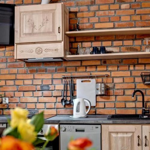 Apartament 6-osobowy z balkonem